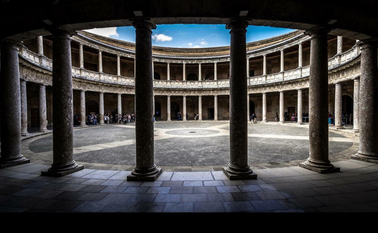 Puentezuelas Catedral Centro Historico Granada Buitenkant foto