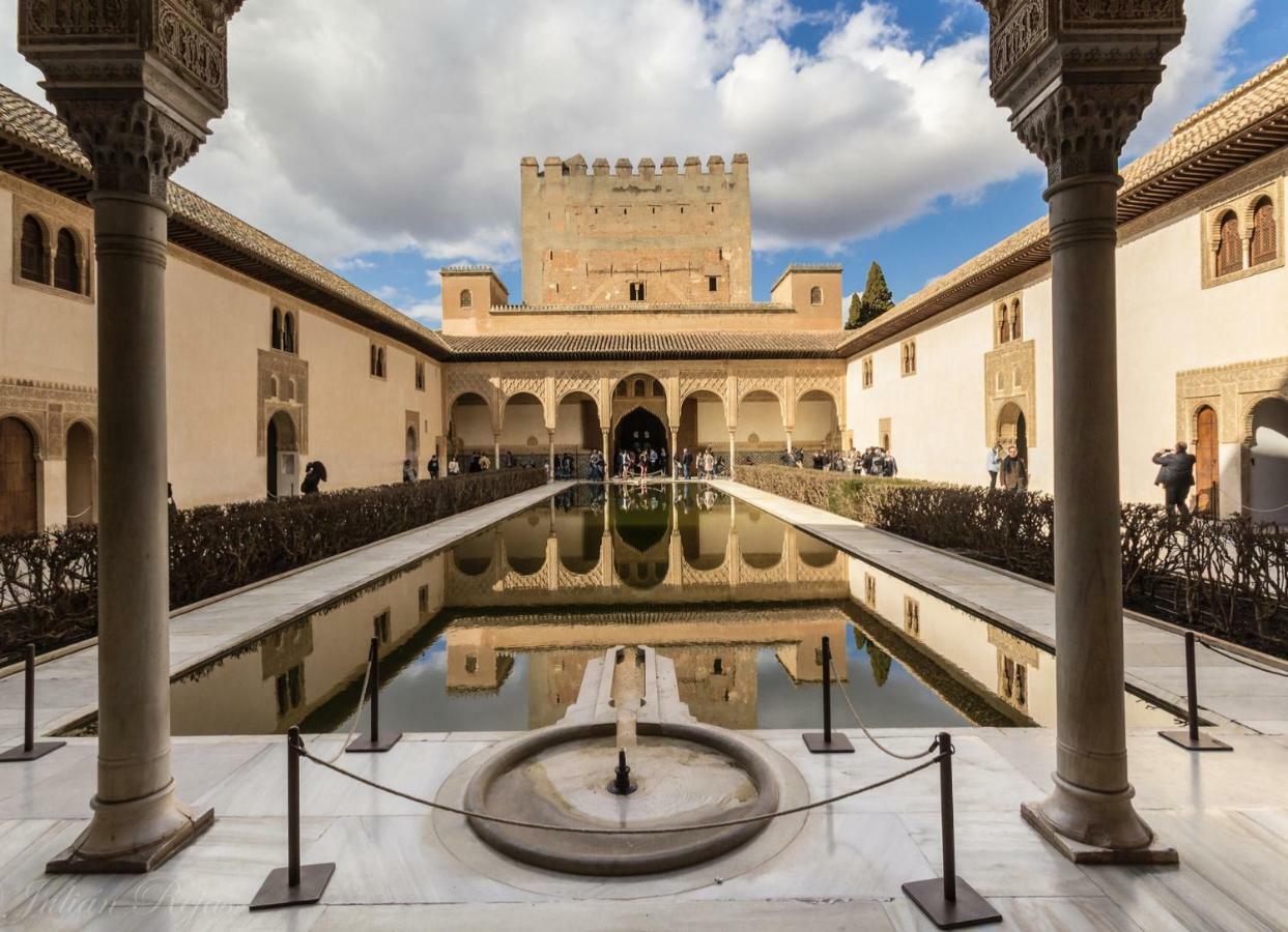 Puentezuelas Catedral Centro Historico Granada Buitenkant foto