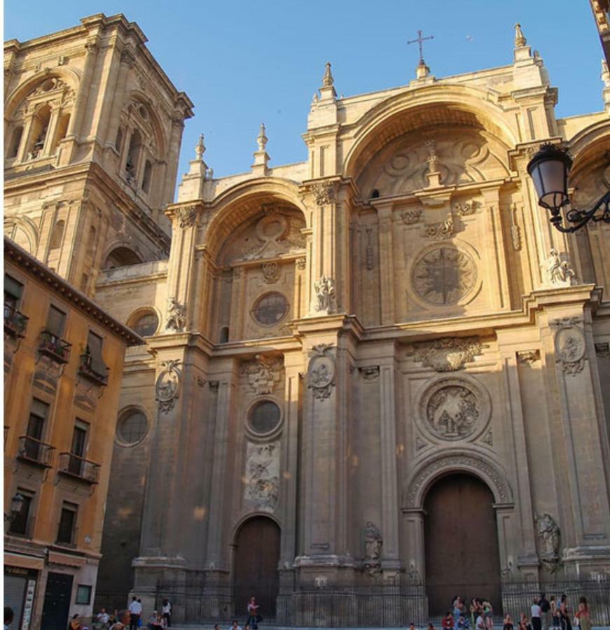 Puentezuelas Catedral Centro Historico Granada Buitenkant foto